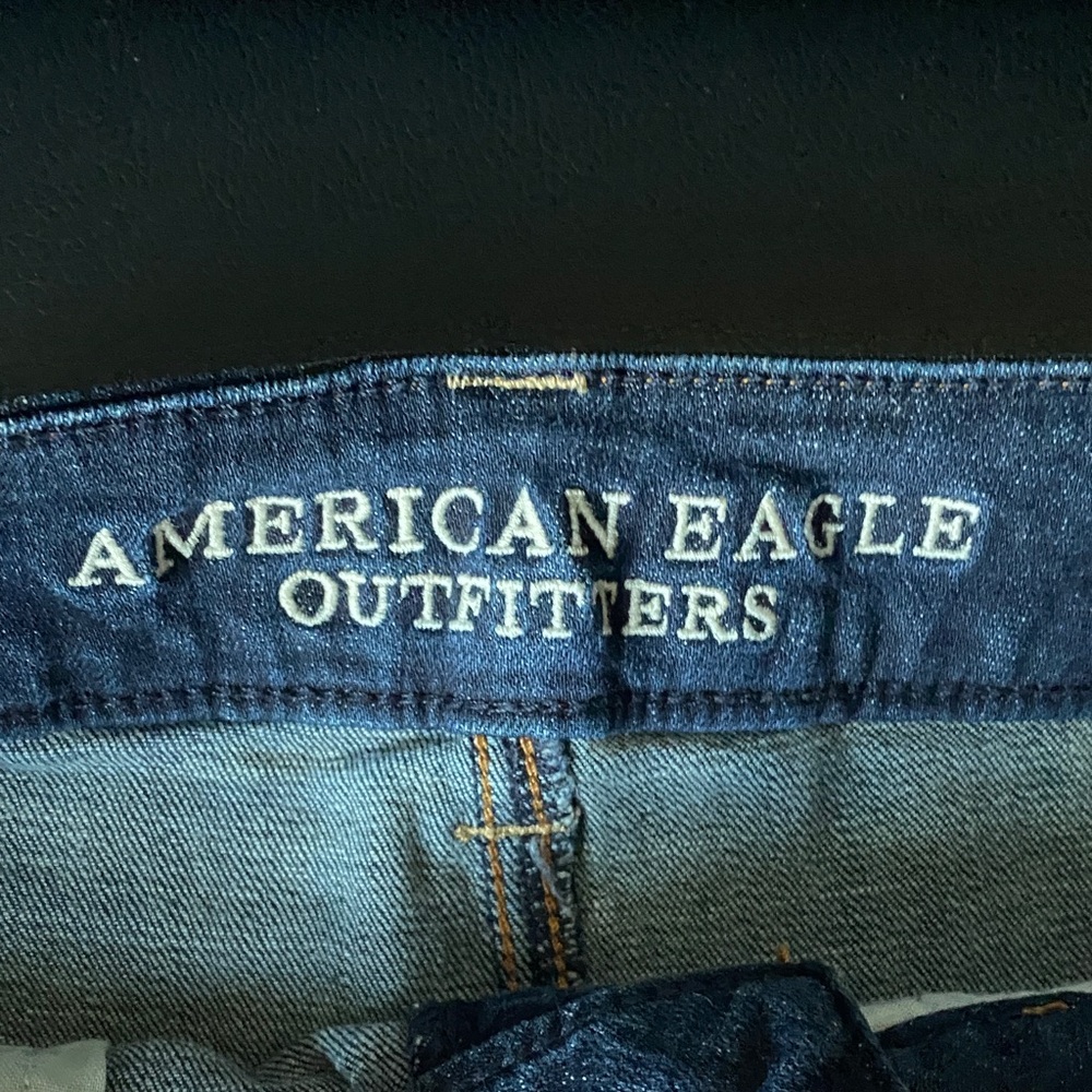 American Eagle Outfitters Super Stretch Dark Blue Jean Shorts - Picture 2 of 4